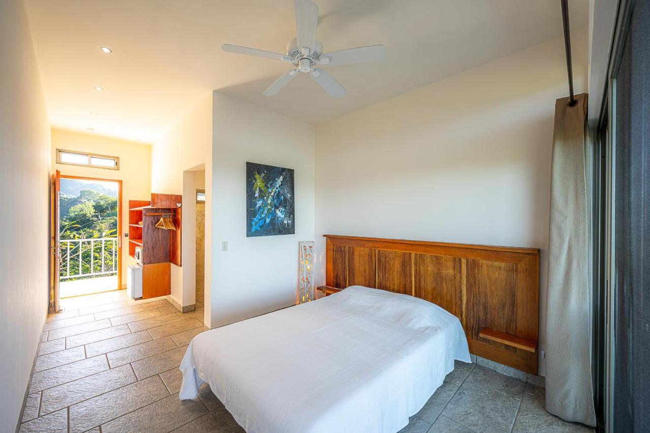 Bed and Breakfast Casa Laureles Playa Bejuco  Екстер'єр фото