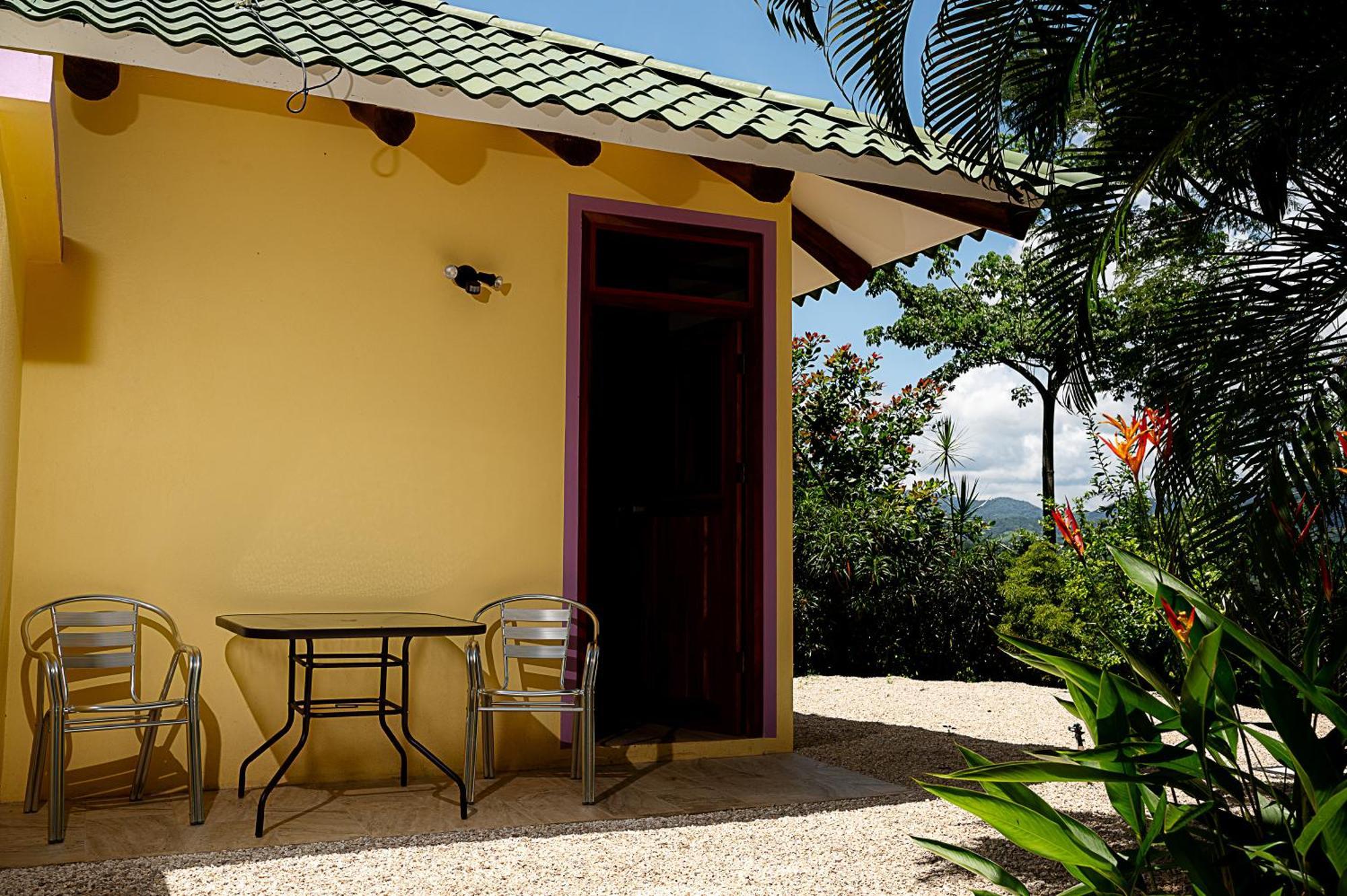 Bed and Breakfast Casa Laureles Playa Bejuco  Екстер'єр фото